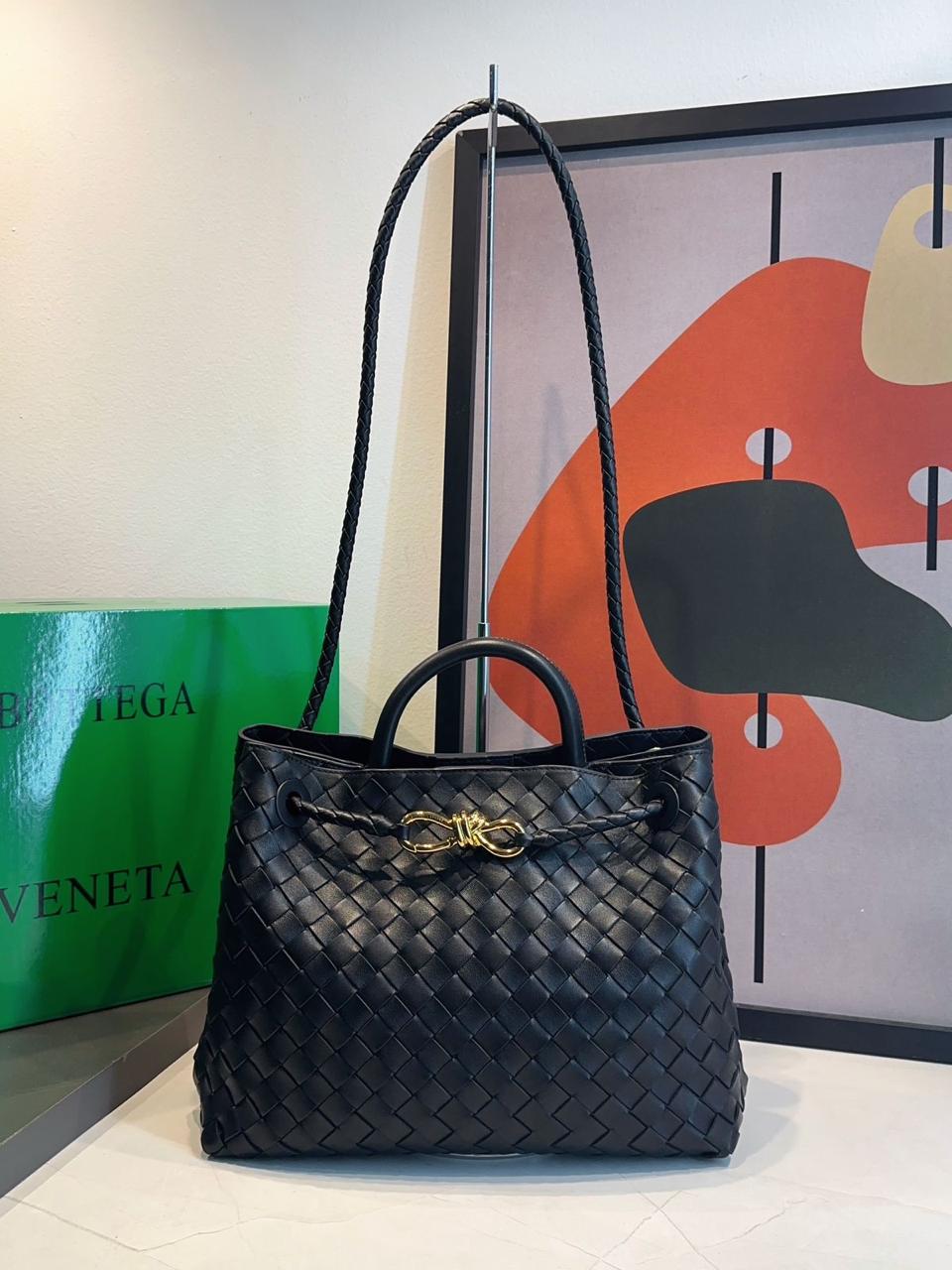 Bolsa Bottega Veneta Andiamo Média - Imagem 20