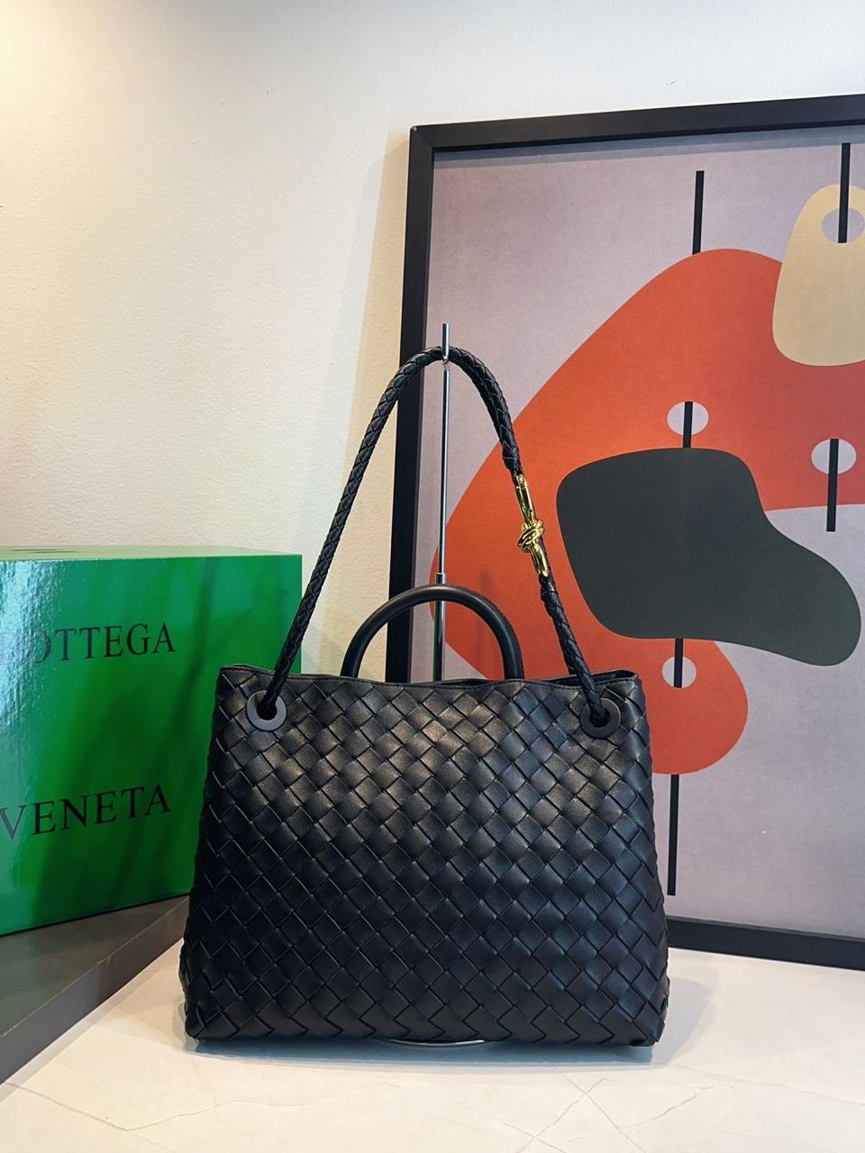 Bolsa Bottega Veneta Andiamo Média - Imagem 24