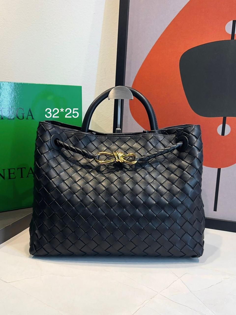 Bolsa Bottega Veneta Andiamo Média - Imagem 15