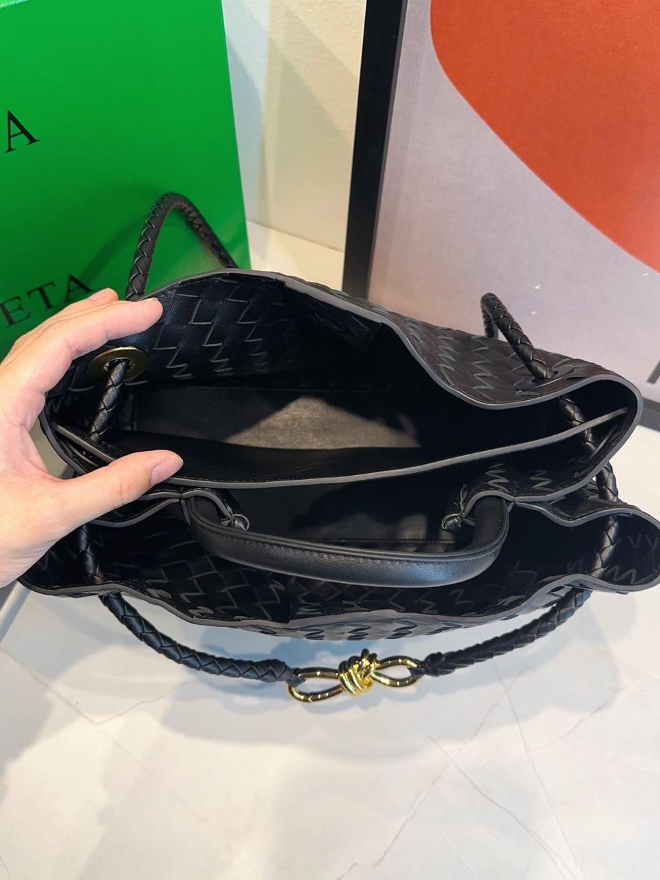 Bolsa Bottega Veneta Andiamo Média - Imagem 35