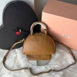 Bolsa Miu Miu Tiracolo em Couro - Caramelo