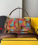 Bolsa Fendi Baguette Multicolor - Marrom