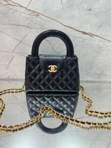 Bolsa Chanel Matelassê Mini - Preto/Dourado