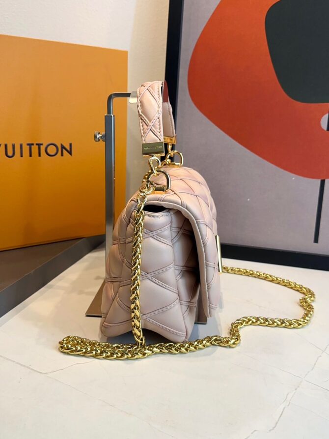 Bolsa Louis Vuitton Go - Imagem 6