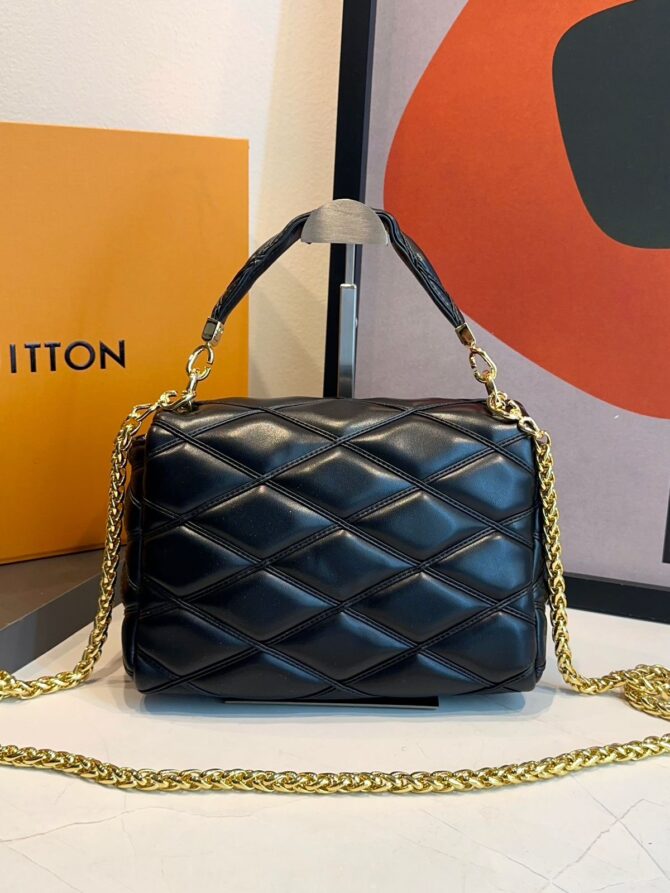 Bolsa Louis Vuitton Go - Imagem 18