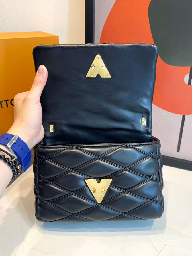 Bolsa Louis Vuitton Go - Imagem 21