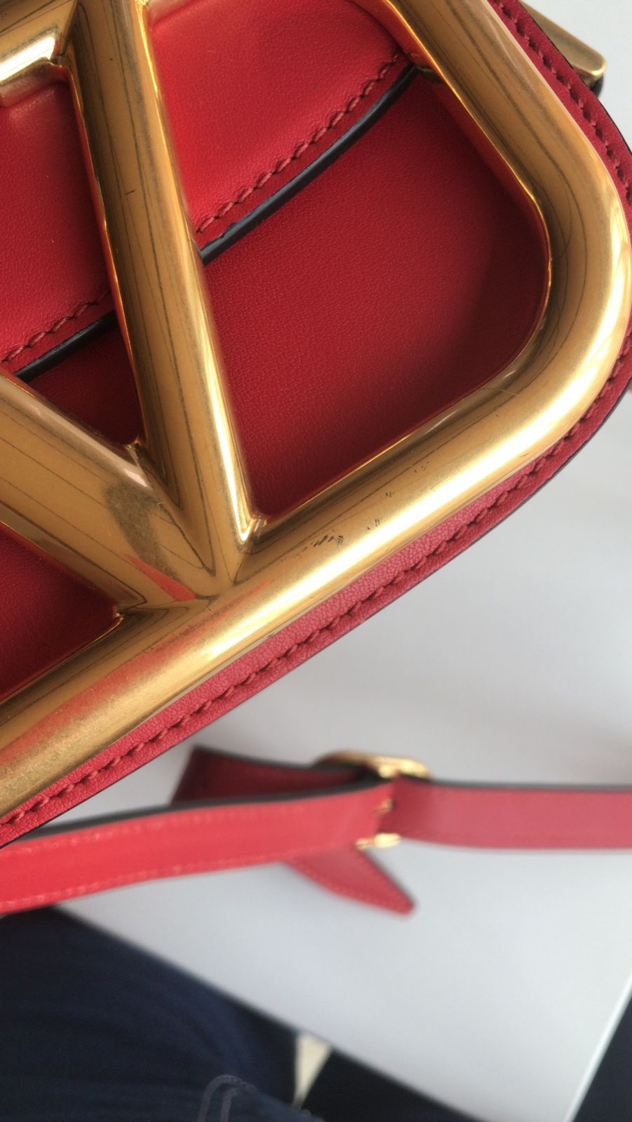 Bolsa Valentino Garavani Supervee Mini -Brechó - Imagem 3