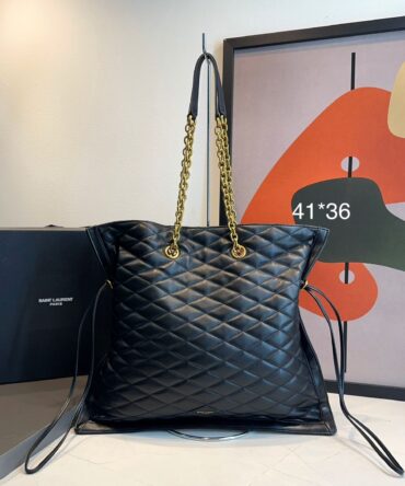 Bolsa Saint Laurent Calypso Acolchoada