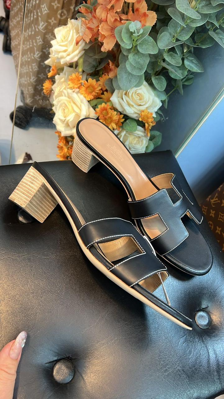 Sandália Hermès Oasis Salto