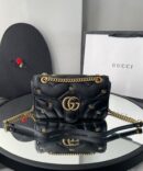 Bolsa Gucci Marmont GG - Preto/Dourado