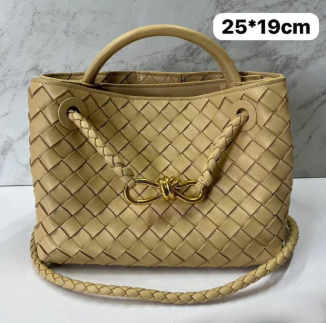 Bolsa Bottega Veneta Andiamo Pequena - Imagem 7