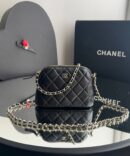 Bolsa Chanel Pochette Mini - Preto/Prata