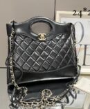 Bolsa Chanel 31 Shopping Bag - Preto/Dourado