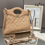 Bolsa Chanel 31 Shopping Bag - Nude/Dourado