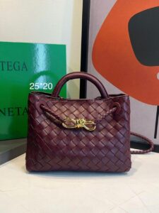 Bolsa Bottega Veneta Andiamo Pequena-Vinho