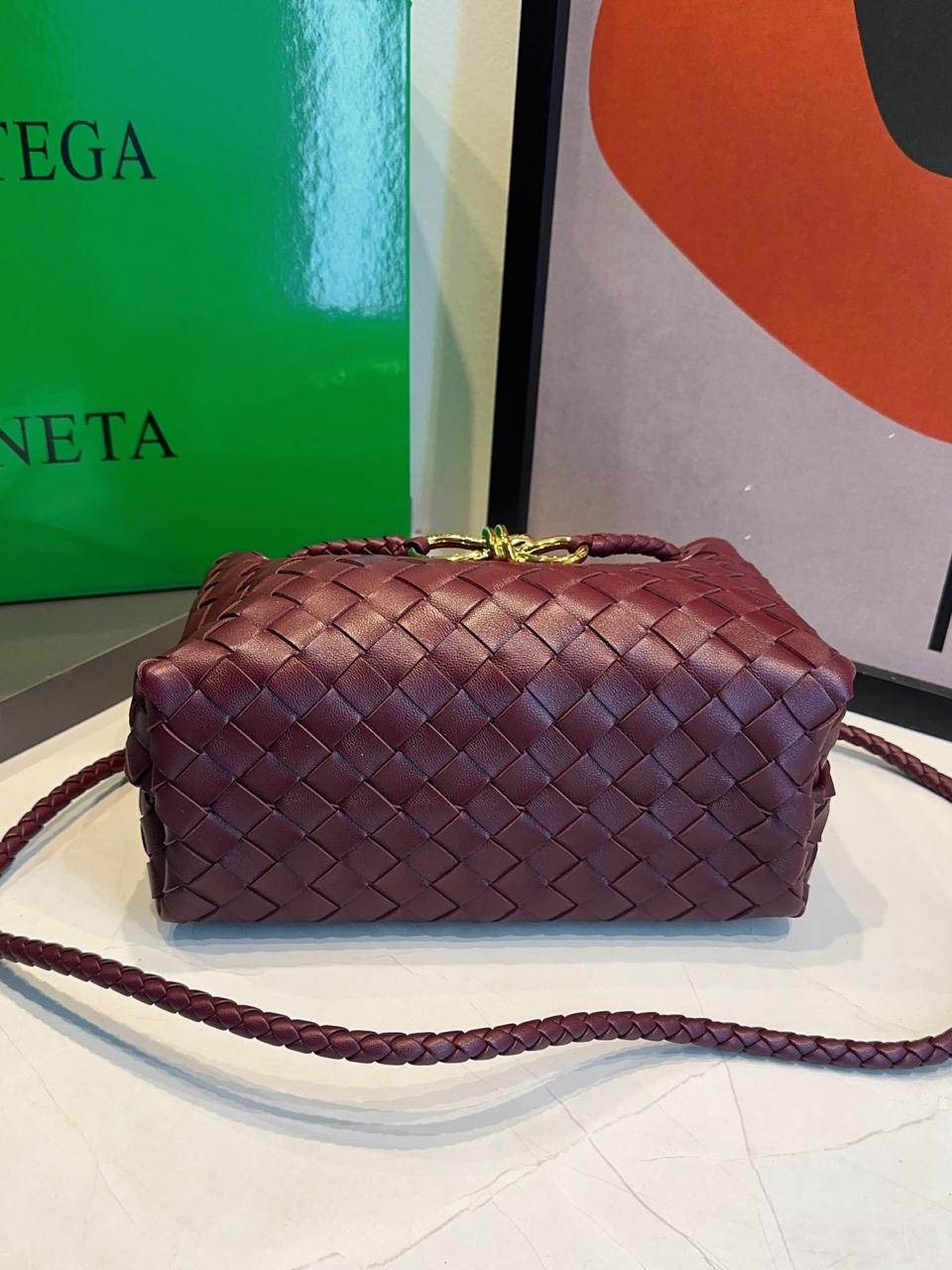 Bolsa Bottega Veneta Andiamo Pequena - Imagem 10