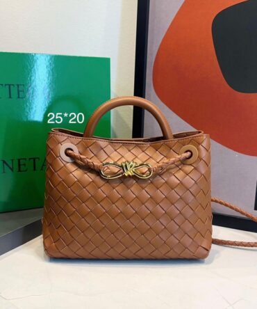 Bolsa Bottega Veneta Andiamo Pequena