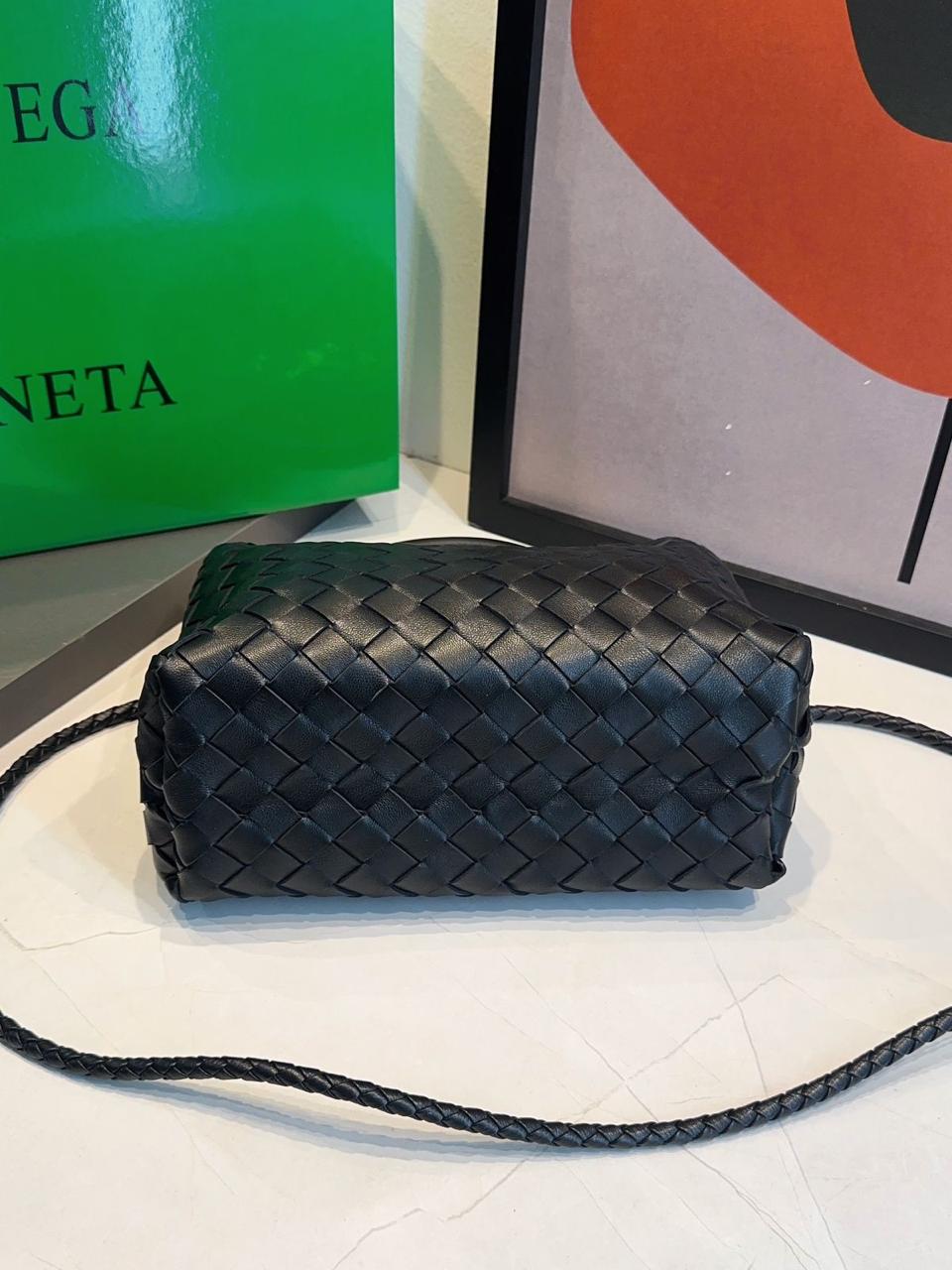 Bolsa Bottega Veneta Andiamo Pequena - Imagem 44