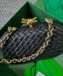 Bolsa Clutch Bottega Veneta Knot - Preto