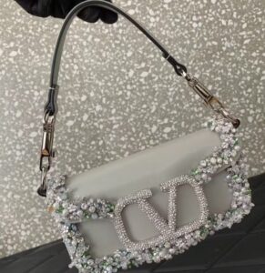 Bolsa Valentino Vlogo Pequena com Cristais - Prata