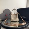 Bolsa Gucci Bucket Bag Monogram - Bege/Marrom