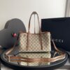 Bolsa Gucci Tote Monogram - Bege/Marrom