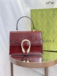 Bolsa GG Dionysus Top Handle Verniz - Vinho