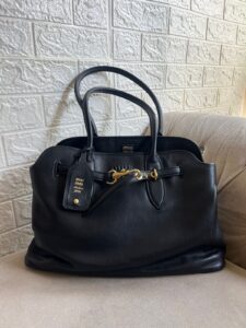 Bolsa Miu Miu Ivy - Preto