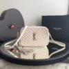 Bolsa YSL Câmera Lou em Couro Acolchoado com Chaveiro - Off White