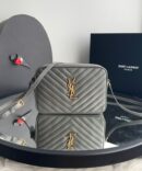 Bolsa YSL Câmera Lou em Couro Acolchoado - Verde Militar