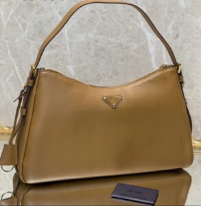 Bolsa Prada Aimée Grande Em Couro - Caramelo