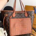 Bolsa LV Neverfull Inside Out MM - Marrom