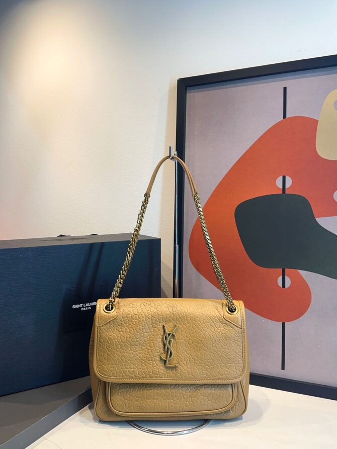 Bolsa YSL Niki G Granulada - Imagem 48
