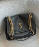 Bolsa YSL Niki G Granulada - Preto/Dourado