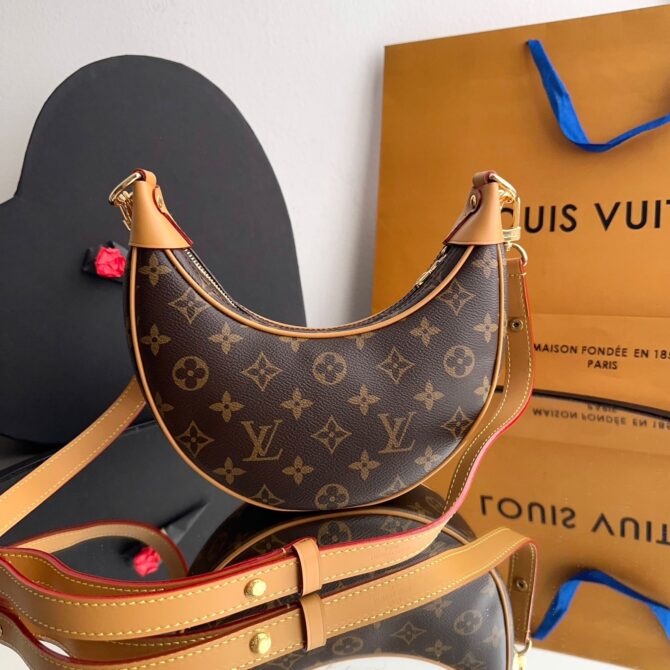 Bolsa LV Loop PM Monogram - Image 5