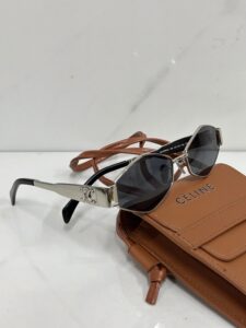 Óculos Solar Celine Triomphe Losango - Prata