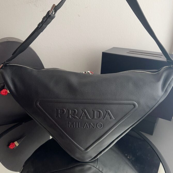 Bolsa Prada Triângulo - Image 2