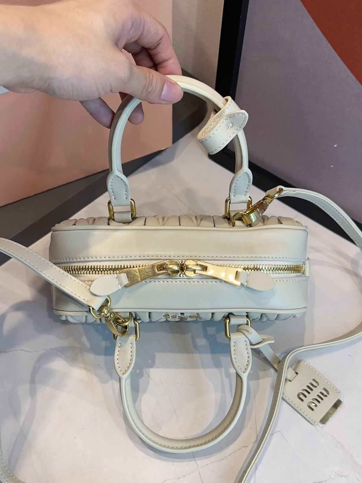 Bolsa Miu Miu Acardie Matelassê Media - Imagem 30