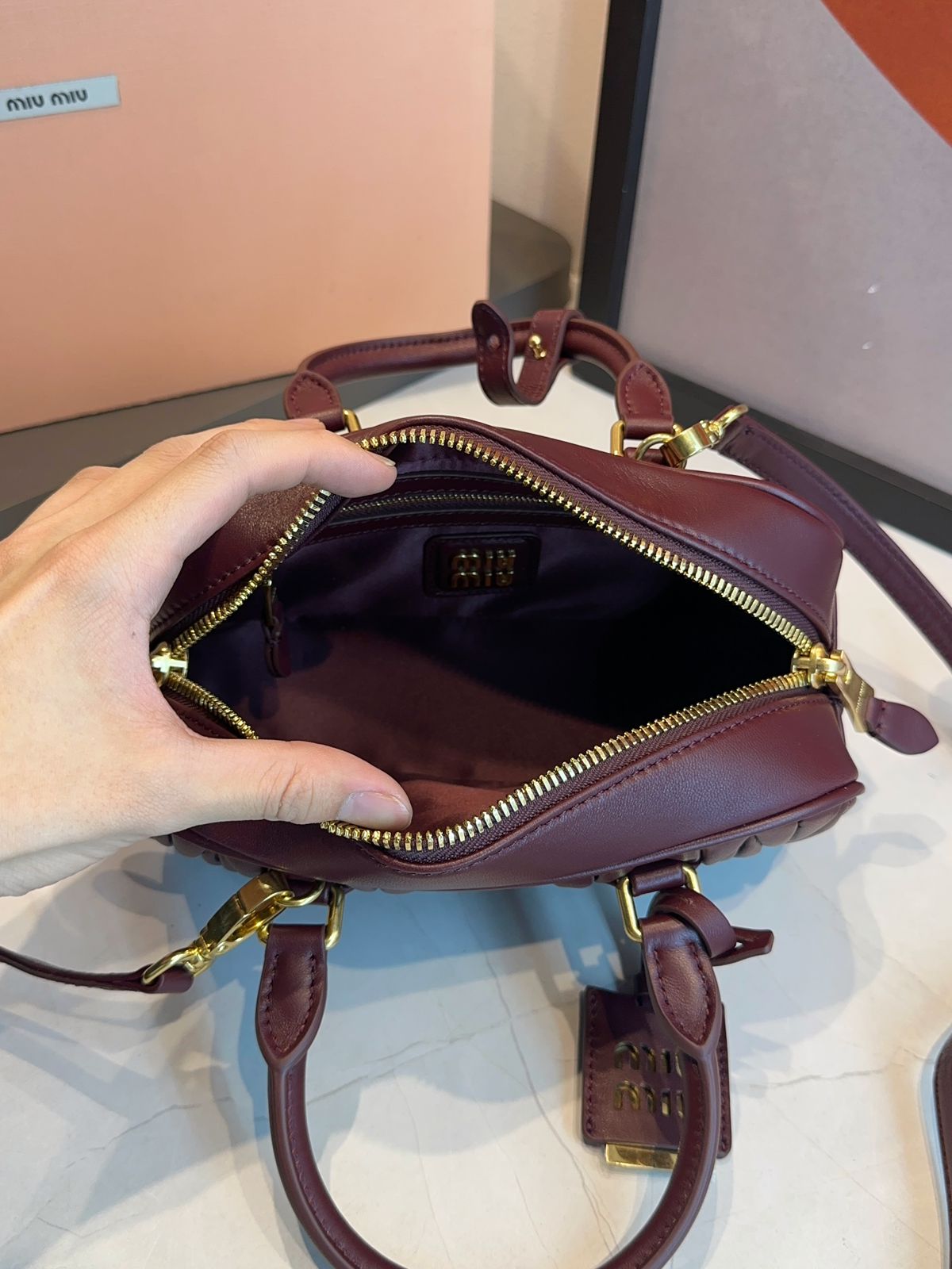 Bolsa Miu Miu Acardie Matelassê Media - Imagem 17