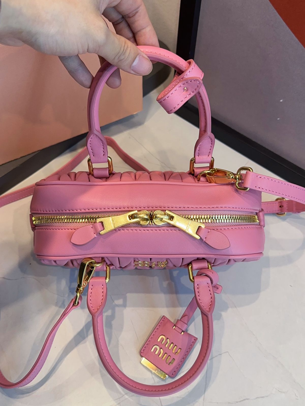 Bolsa Miu Miu Acardie Matelassê Media - Imagem 24