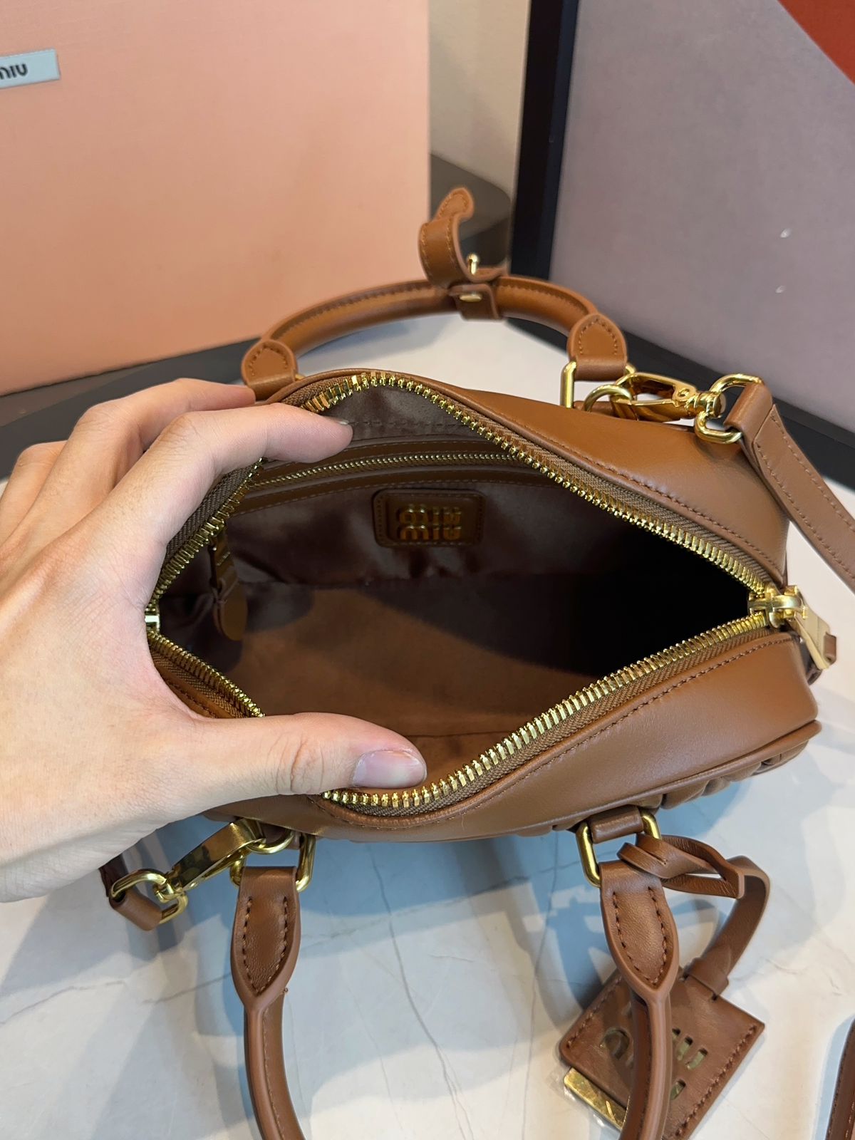 Bolsa Miu Miu Acardie Matelassê Media - Imagem 42