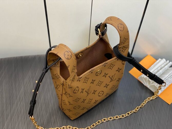 Bolsa LV Atlantis BB Monogram - Image 3