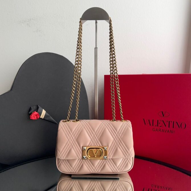 Bolsa Valentino Garavani Quiltie 67 PM