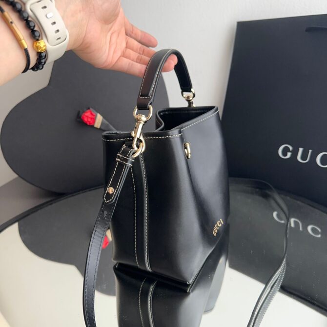 Bolsa Gucci Bucket Bag Emblem - Image 3