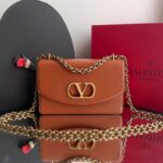 Bolsa Valentino Garavani Vain - Caramelo