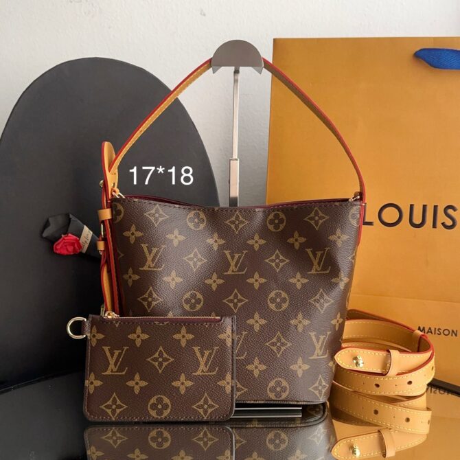 Bolsa LV Monograma Couro All In BB