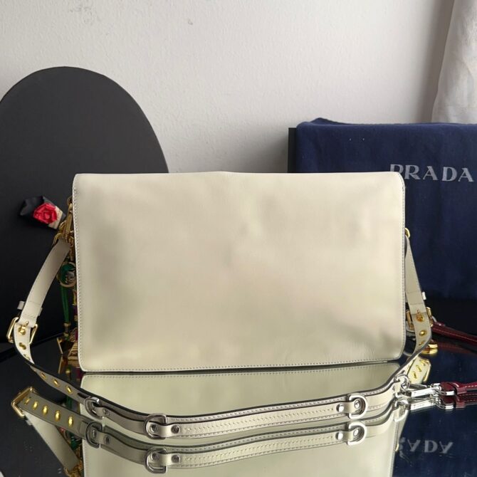 Bolsa Prada Soft Sound Pingentes Grande - Image 5