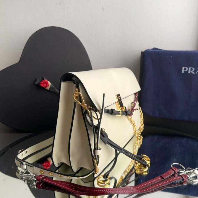 Bolsa Prada Soft Sound Pingentes Grande - Image 6