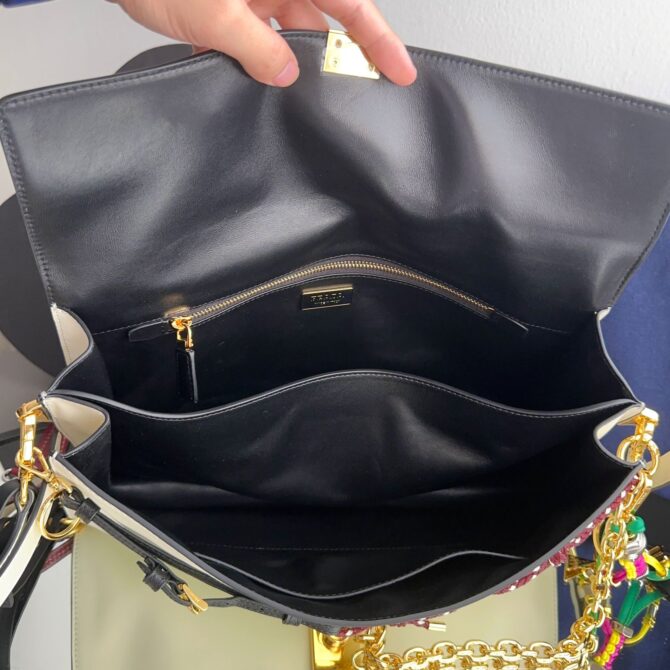 Bolsa Prada Soft Sound Pingentes Grande - Image 12