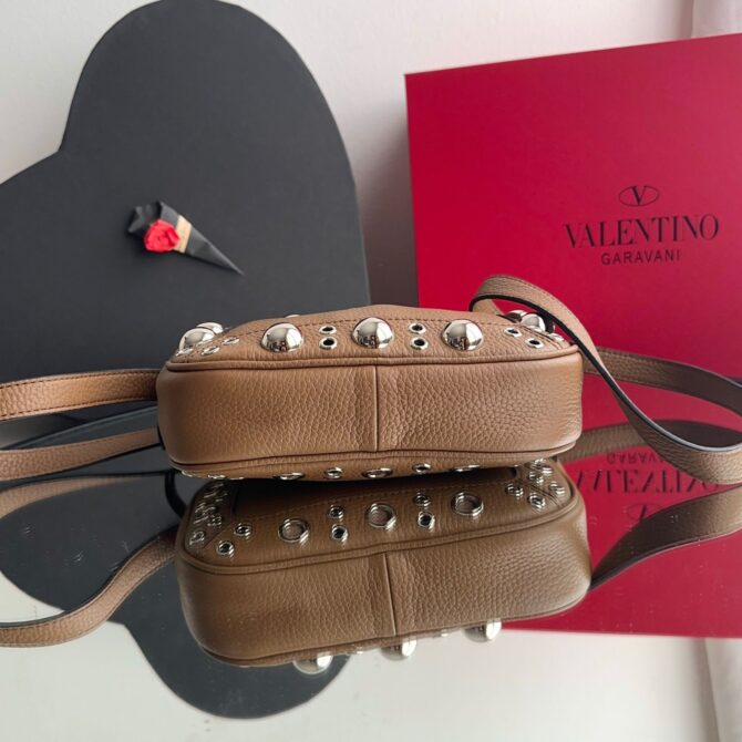 Bolsa Valentino Garavani Camurça Nellcôte - Image 6
